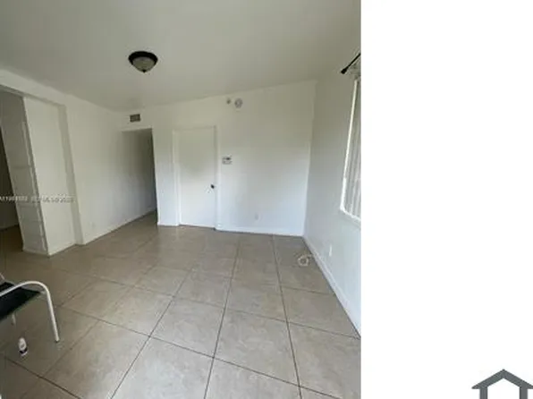 2801 Mayo St, Hollywood, FL 33020