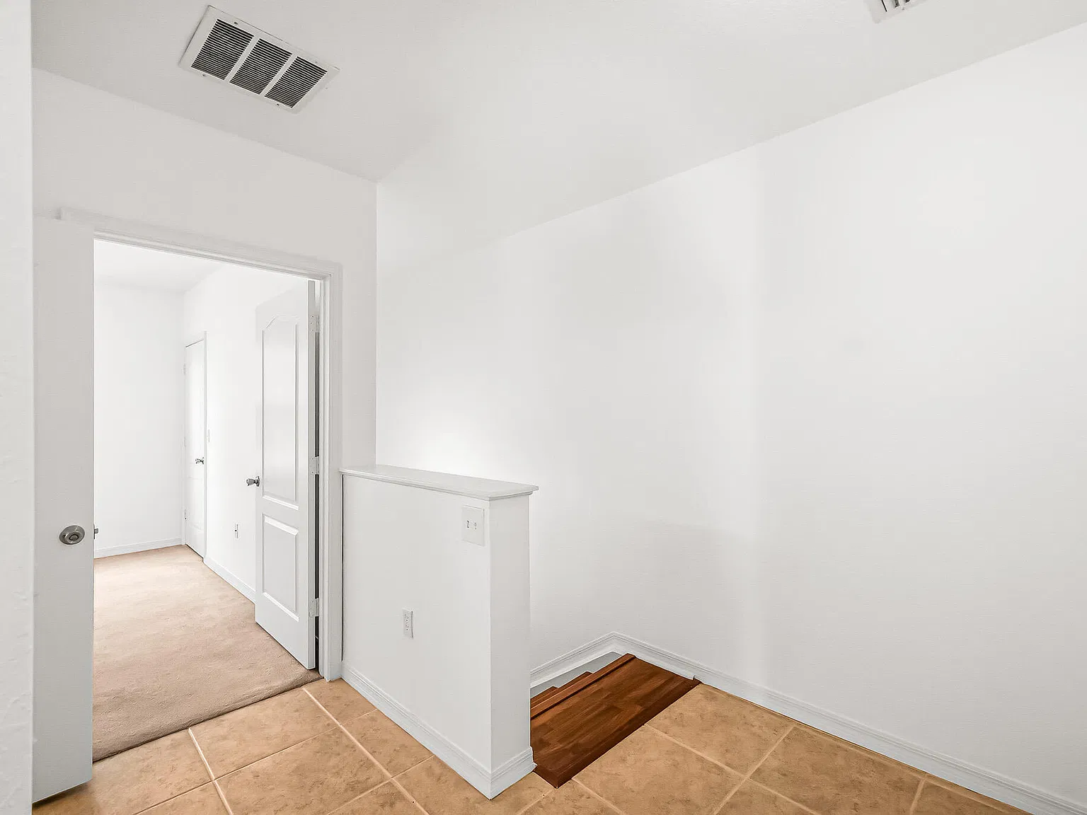 2 bed, 2.0 bath, 1350 sqft, $2,000 — Photo 4