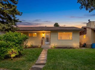 116 S Dovercrest Way SE, Calgary, AB T2B2L9