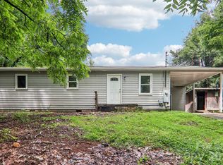 24 Bryson St, Waynesville, NC 28786