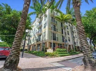 1919 Van Buren St APT 609, Hollywood, FL 33020