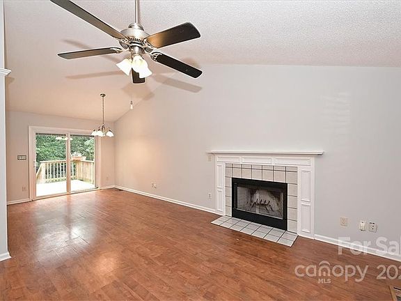 3rd image of 8543 Clear Meadow Ln