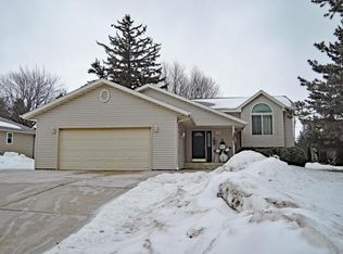 1615 Mineral Springs Pkwy NE, Owatonna, MN 55060