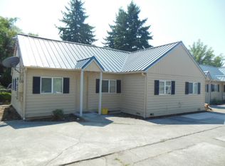 4553 NE 105th Ave APT 4, Portland, OR 97220