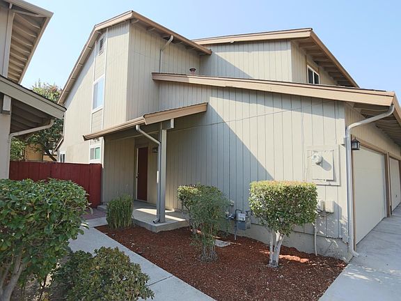 4th image of 117 Rose Ln