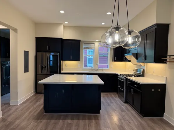 1923 Stella St, Mountain View, CA 94043