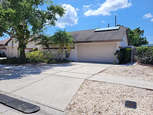 7125 Silvermill Dr #7125 Photo 1