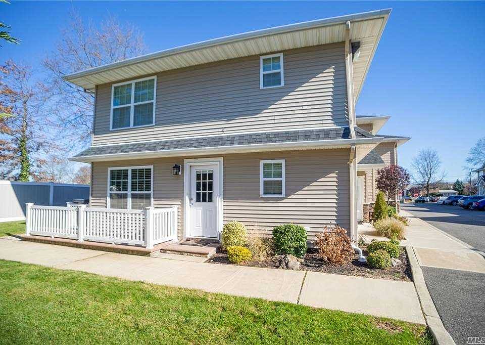 1st image of 723 Carman Ave