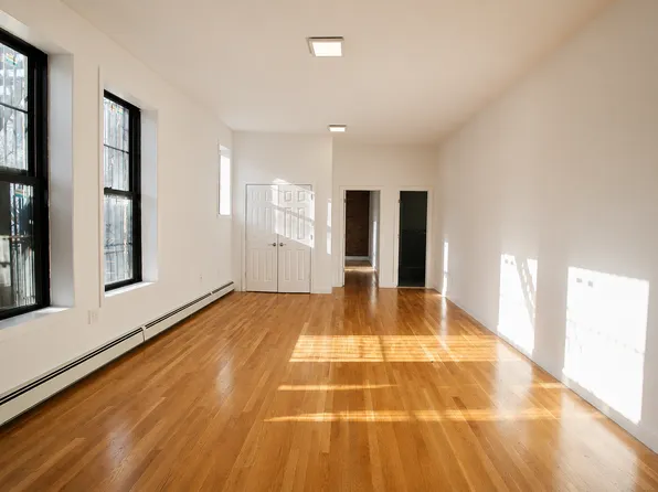 460 Throop Avenue image 1 of 8
