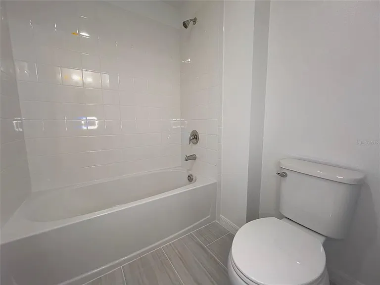 490 Thompson Village Ave — Photo 20
