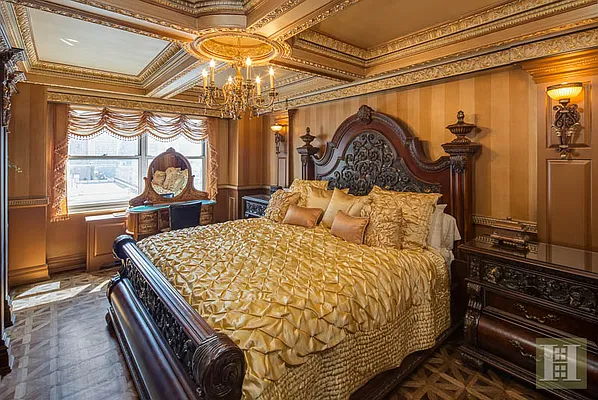 Sold by Halstead Real Estate | media 18