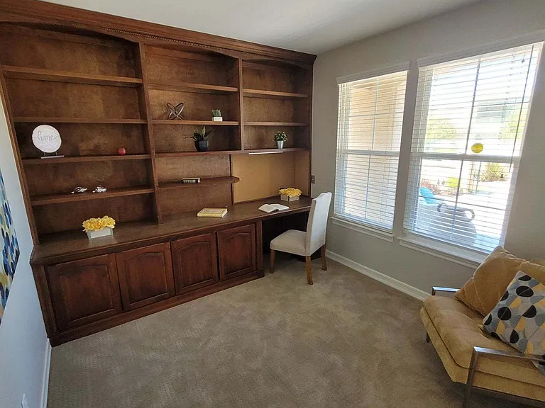 553 Hidden Ridge Ct — Photo 9