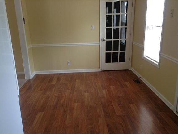 3rd image of 1237 Crystal Dr