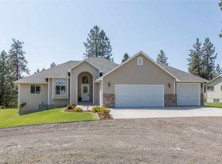 6237 Moriah Dr, Nine Mile Falls, WA 99026