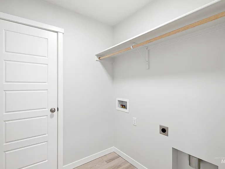 10770 Rutland St — Photo 21
