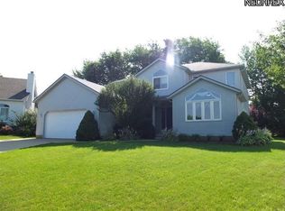 3118 Picardy Cir NW, Uniontown, OH 44685