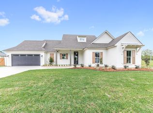 102 Waterhouse Rd, Carencro, LA 70520