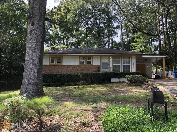 3059 McKenzie Dr, East Pt, GA 30344