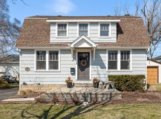 864 Osterman Ave, Deerfield, IL 60015