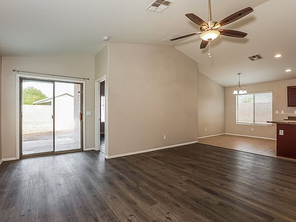 3rd image of 1658 E Shari St