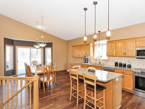 5th image of 10470 Karston Ave NE