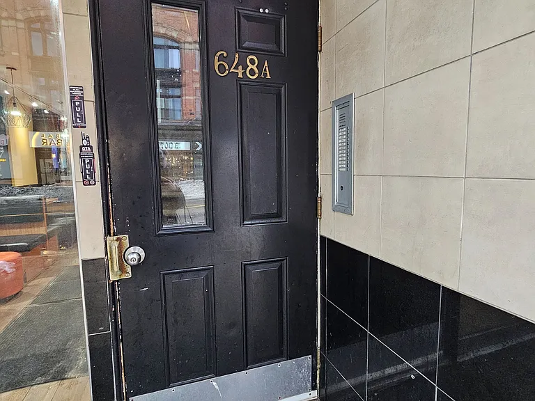 648A Yonge St #203 — Photo 20