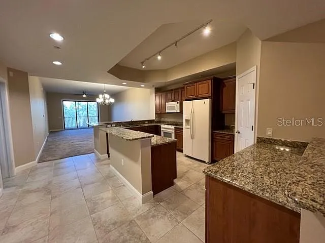 7710 Lake Vista Ct #303 — Photo 8