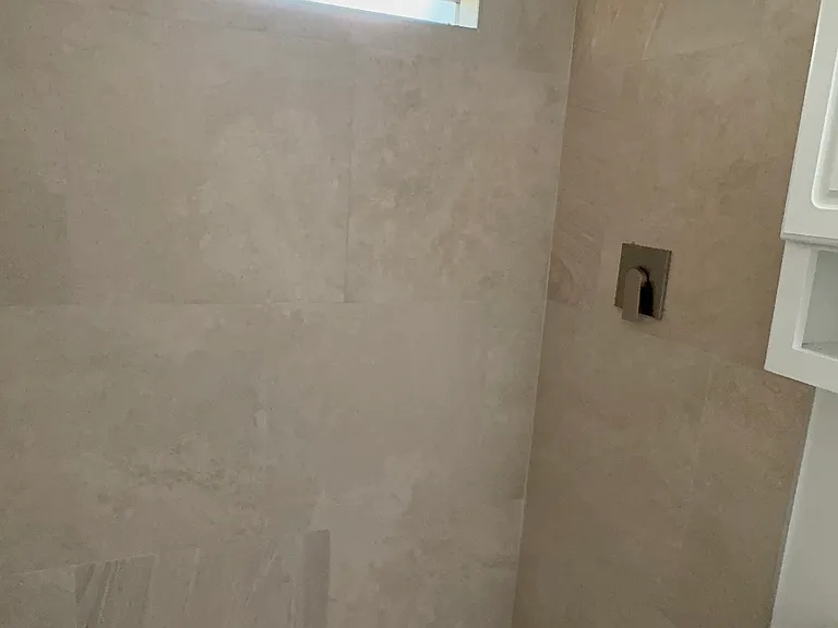 1051 Hawthorn St — Photo 37