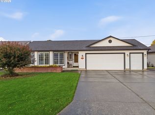 1937 Heather Way, Woodburn, OR 97071