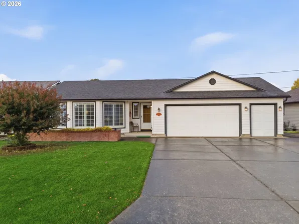 1937 Heather Way, Woodburn, OR 97071