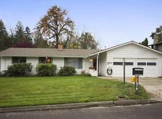 8930 SW Pinebrook St, Tigard, OR 97224