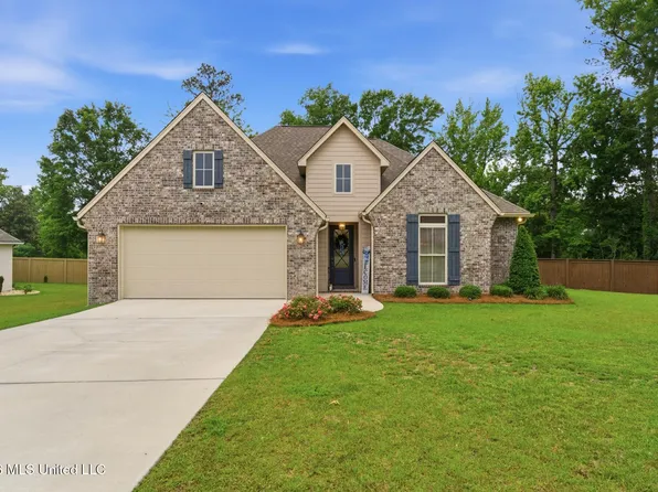 20 Barkis Dr, Hattiesburg, MS 39402