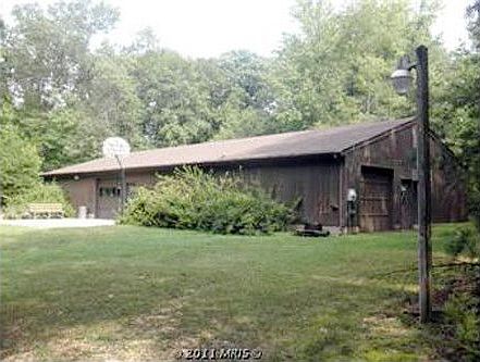 2nd image of 9825 Penns Hill Rd