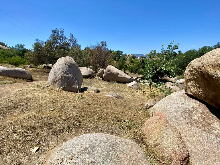 2761 Joan Ln — Photo 100