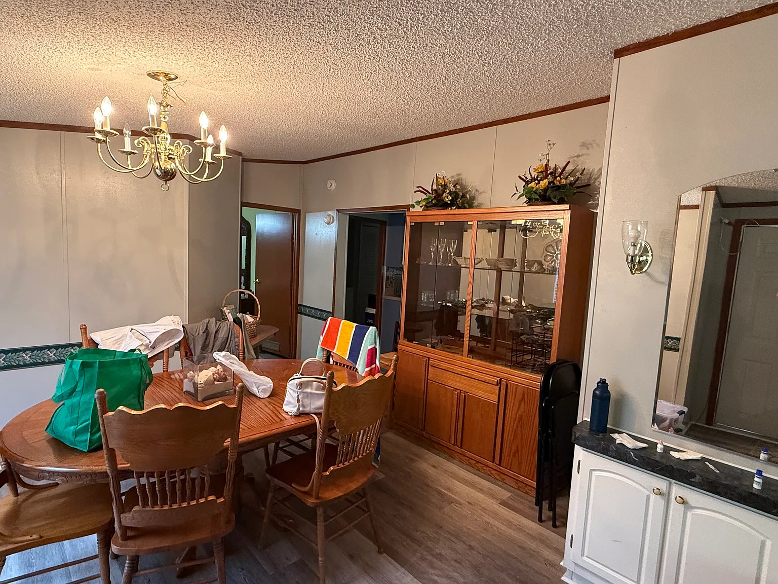 4 bed, 1944 sqft, $2,000 — Photo 3