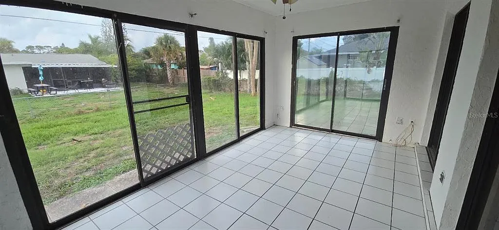 2 bed, 2.0 bath, 848 sqft, $1,850 — Photo 2
