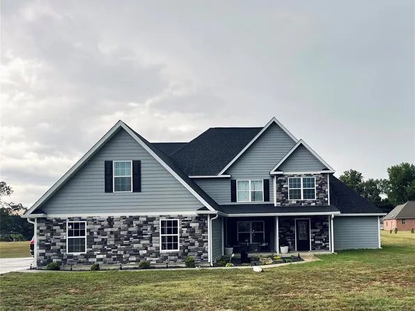 2306 Teakwood Dr, Dexter, MO 63841