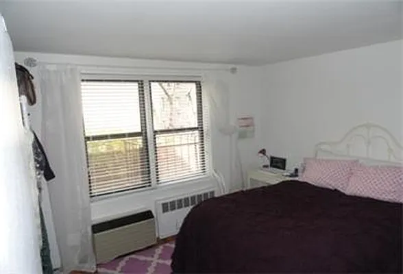 Rented by Bank Neary | media 20