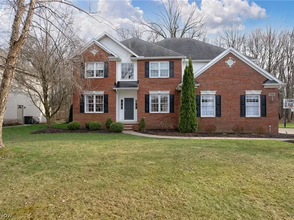 20397 Morar Cir, Strongsville, OH 44149