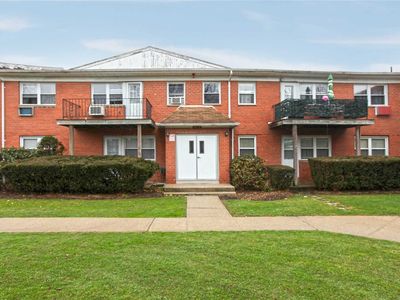 15B Hemlock Dr APT 19, Bay Shore, NY, 11706