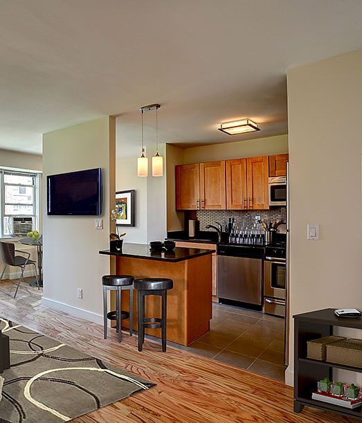 2nd image of 60 W 142nd St APT 3M
