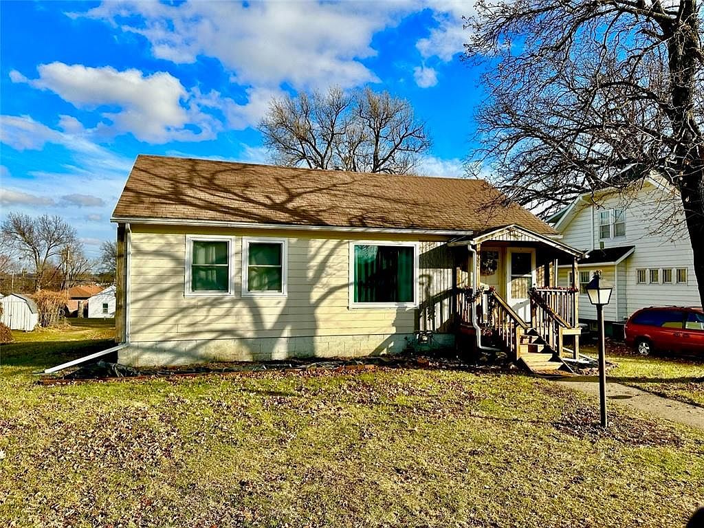 720 Normal St, Trenton, MO 64683 Zillow