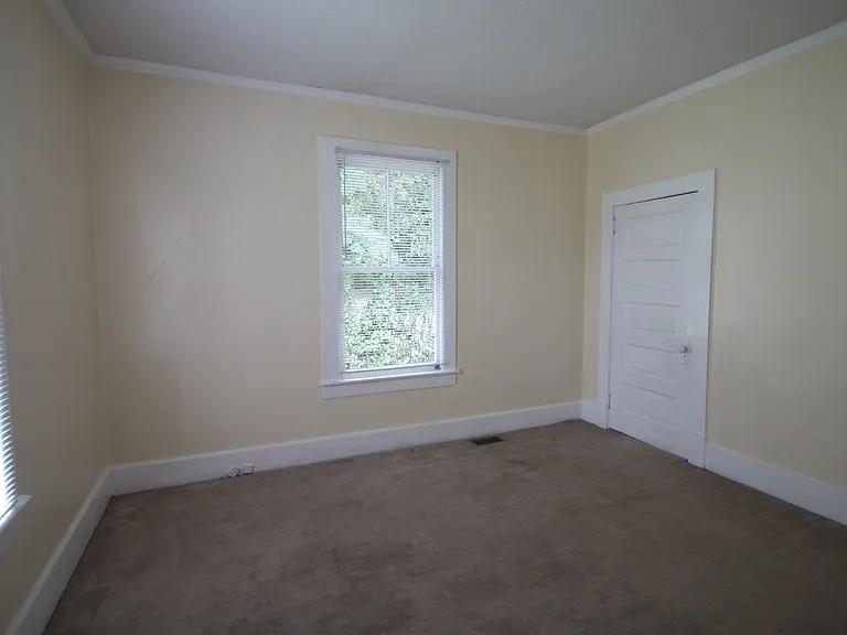 338 Ebenezer Ave — Photo 15