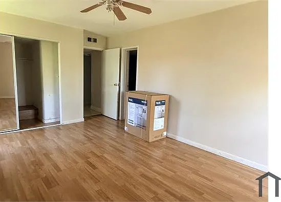 6 bed, 2150 sqft, $5,800 — Photo 2