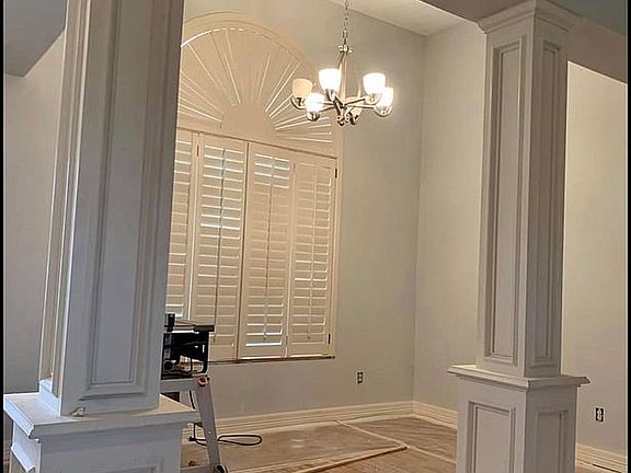 2nd image of 2210 Jewel Cir