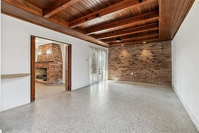 4510 Read Blvd — Photo 5