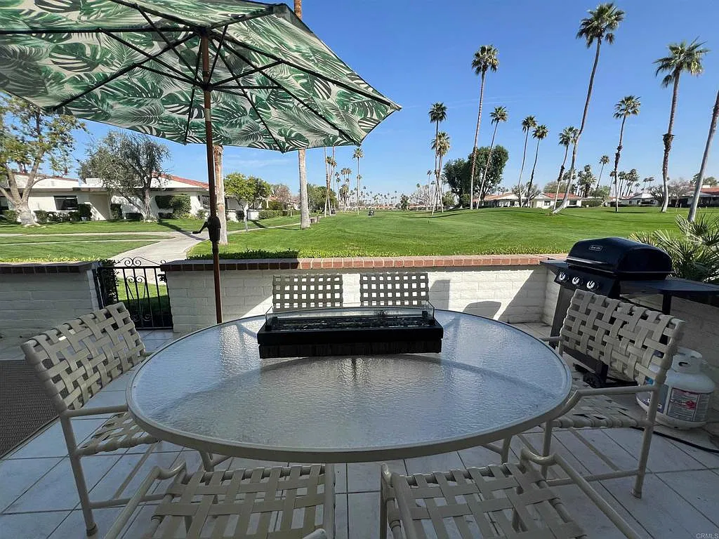2 bed, 2.0 bath, 1270 sqft, $3,300 — Photo 4
