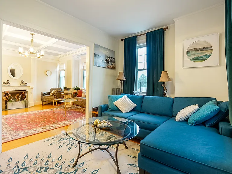 569 Franklin St #6 — Photo 9