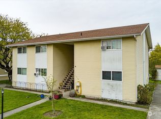 1110 6th St, Anacortes, WA 98221
