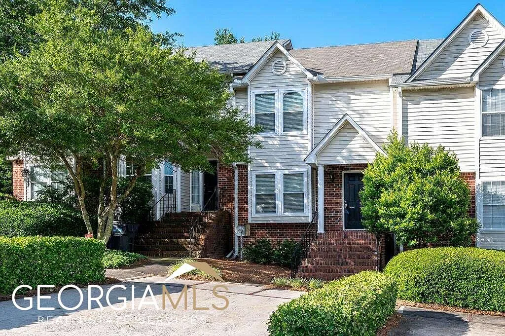 2266 Oak Glenn Cir photo 1